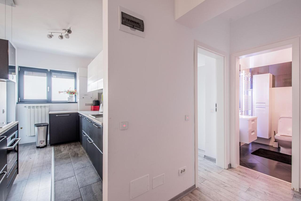 2-Room Penthouse Plaza Residence P1 布加勒斯特 外观 照片